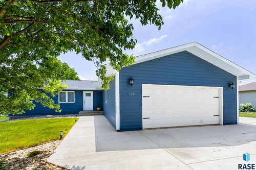 6322 Harbor Way Way, Wentworth, SD, 57075 | Card Image