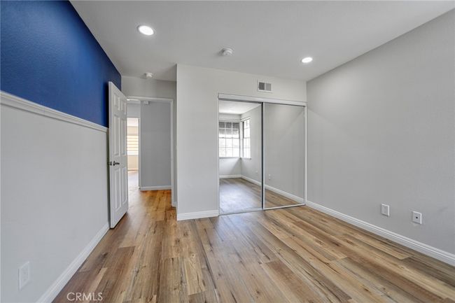 APT-10 - 20851 Community St, Townhouse with 3 bedrooms, 3 bathrooms and 2 parking in Winnetka CA | Image 17