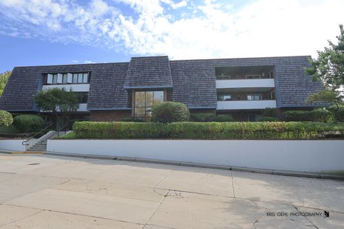 apt-304-150 Red Top Dr, Libertyville, IL, 60048-5237 | Card Image