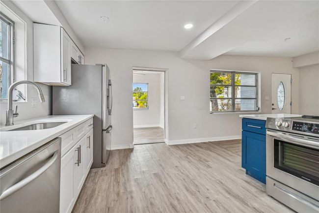 14067 W Parsley Drive, House other with 2 bedrooms, 2 bathrooms and null parking in MADEIRA BEACH FL | Image 5