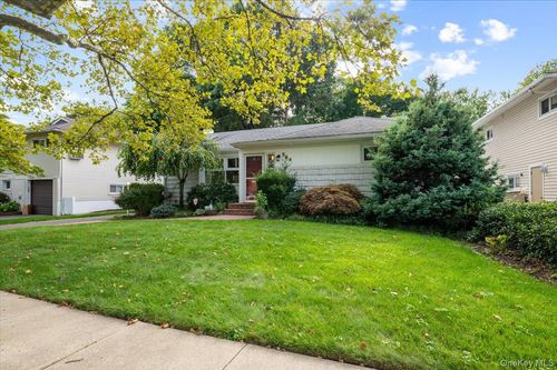 564 Richmond Road, Hempstead, NY, 11554 | Card Image