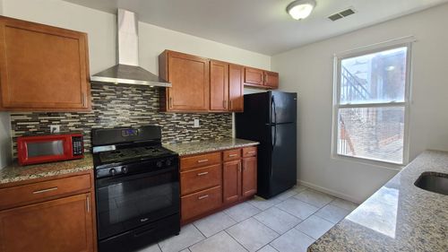3-3714 Kennedy Blvd, Union City, NJ, 07087-2585 | Card Image
