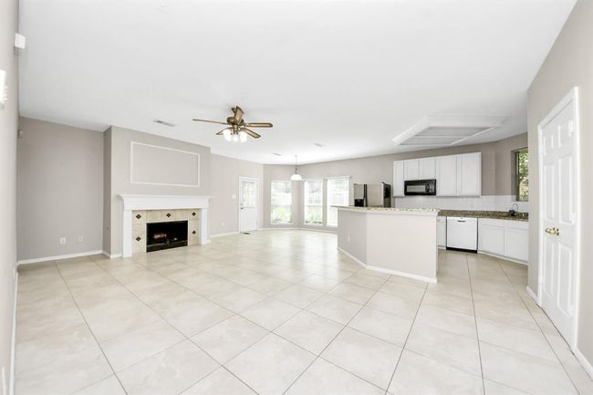 4615 Jaymar Dr, House other with 3 bedrooms, 2 bathrooms and 2 parking in Sugar Land TX | Image 9