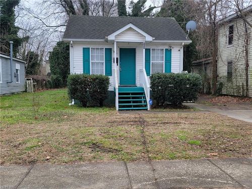 307 Central Ave, Suffolk, VA, 23434-3803 | Card Image