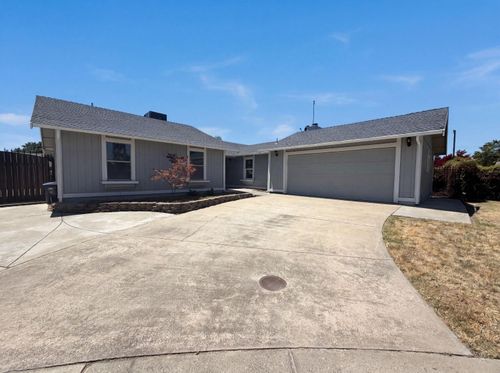 838 Dutra Ave, Rio Linda, CA, 95673-1507 | Card Image