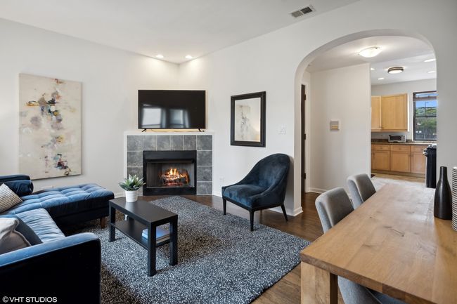 APT-1F - 7438 N Hermitage Ave, Condo with 4 bedrooms, 2 bathrooms and null parking in CHICAGO IL | Image 4