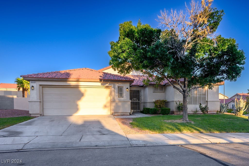 Giant Oak St, North Las Vegas, NV 89084