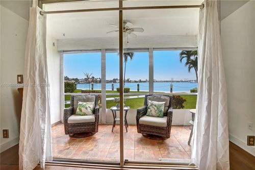 s108-3020 Marcos Dr, Aventura, FL, 33160 | Card Image