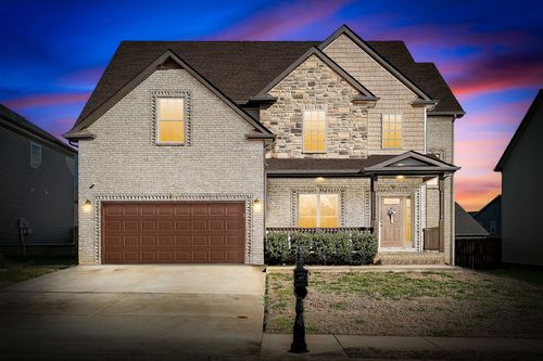 3747 Windmill Dr, Clarksville, TN, 37040-1303 | Card Image