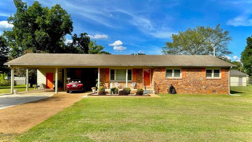 1412 Greenbrier Dr, Tuscumbia, AL, 35674-4326 | Card Image