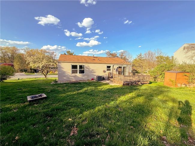 133 Glengarry Dr, House other with 3 bedrooms, 2 bathrooms and 2 parking in Coraopolis PA | Image 35