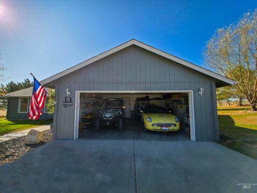 6945 Steelhead Way, Caldwell, ID, 83607-1003 | Card Image