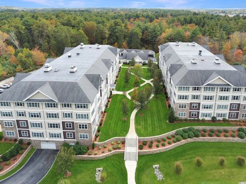 unit-206-12 Braemoor Woods Rd, Salem, NH, 03079-3561 | Card Image