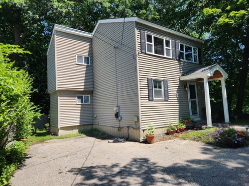 21 Cross St, Kittery, ME, 03904-1201 | Card Image