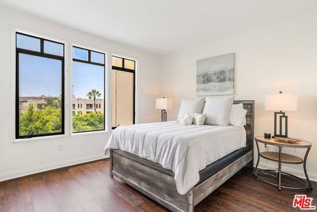 APT-335 - 5625 Crescent Park W, Condo with 2 bedrooms, 3 bathrooms and 2 parking in Playa Vista CA | Image 10
