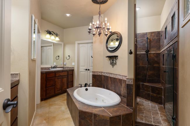523 County Road 136 A, House other with 3 bedrooms, 3 bathrooms and null parking in Kingsland TX | Image 15