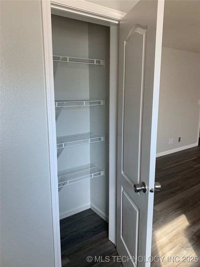 Primary suite closet | Image 5
