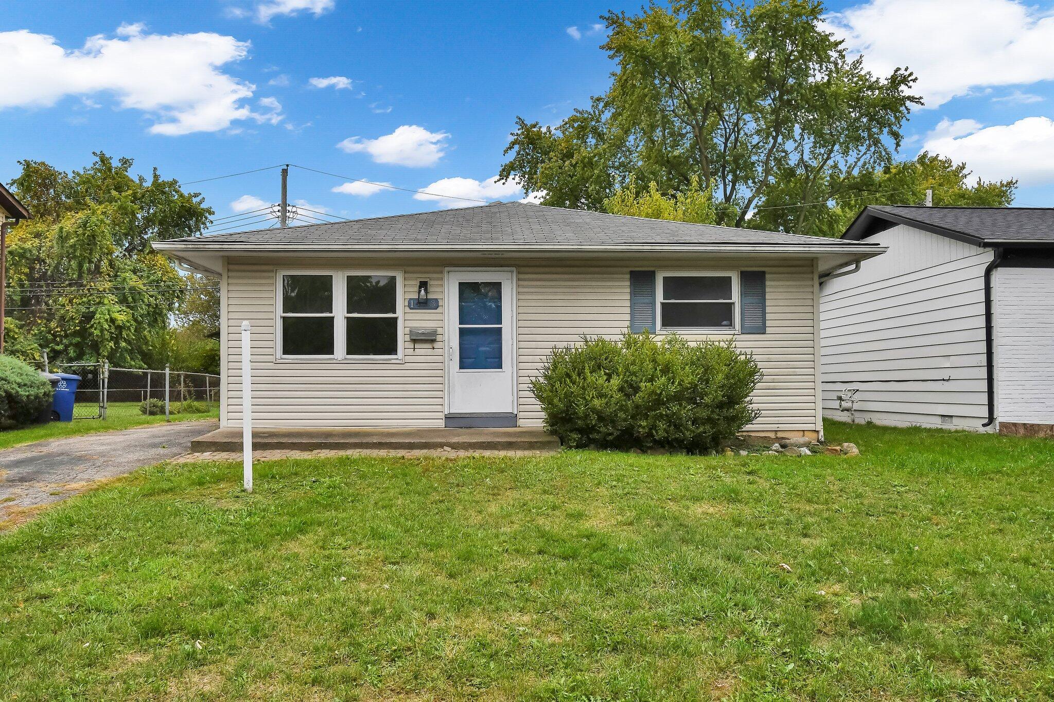 Wayland Dr, Columbus, OH 43207