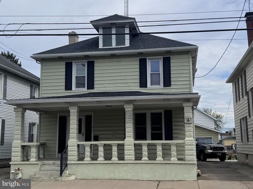 315 N Queen St, LITTLESTOWN, PA, 17340-1221 | Card Image
