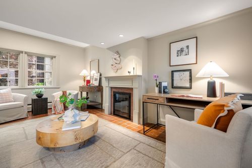 m-21 Walnut St, Boston, MA, 02108-3612 | Card Image