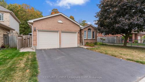 39 Yarmouth Dr, London, ON, N5V4T8 | Card Image