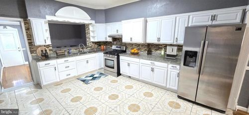 427 N Lakewood Ave, BALTIMORE, MD, 21224-1113 | Card Image