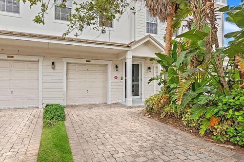 216-2-6951 Lakeside Cir N, Davie, FL, 33314-4222 | Card Image