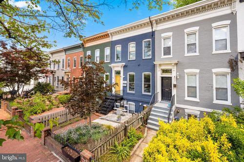 619 10th St Ne, WASHINGTON, DC, 20002-5315 | Card Image