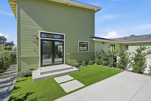 1065 Buena Vista, Carlsbad, CA, 92008 | Card Image