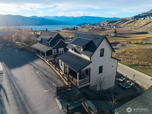 118 Porcupine Ln, Chelan, WA, 98816 | Card Image