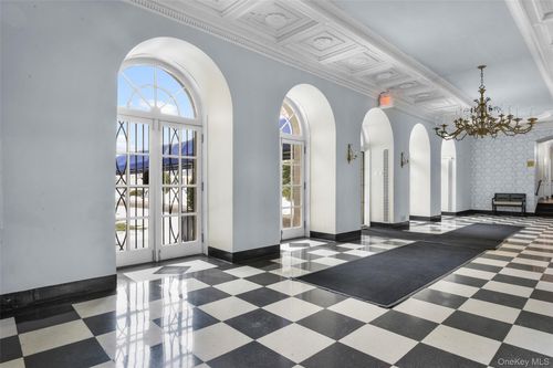 4l-910 Stuart Avenue, Mamaroneck, NY, 10543 | Card Image