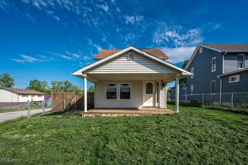 1008 Rayon Dr, Parkersburg, WV, 26101-7054 | Card Image