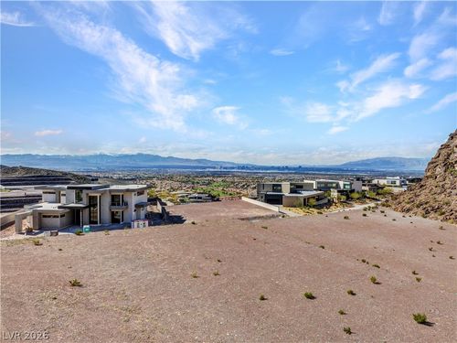 26 Rockstream Dr, Henderson, NV, 89012-7287 | Card Image