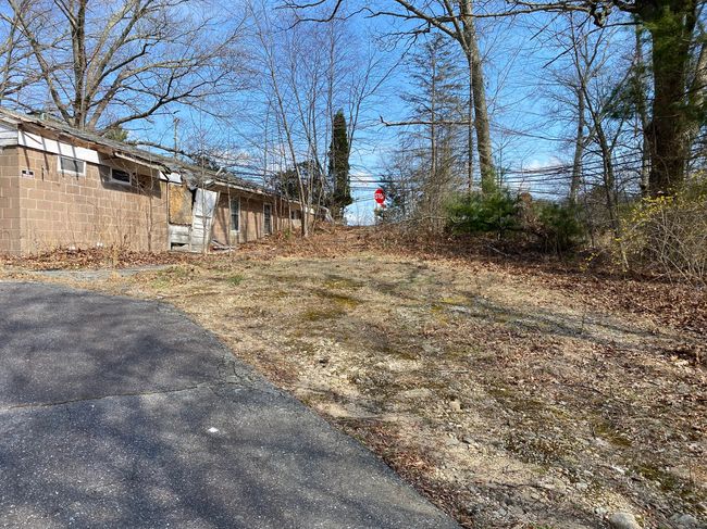 828 Vauxhall Street Ext, House other with 0 bedrooms, 1 bathrooms and 5 parking in Waterford CT | Image 8
