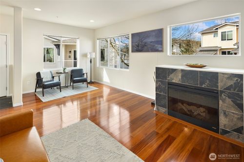 u1153-14915 38th Dr Se, Bothell, WA, 98012-4228 | Card Image