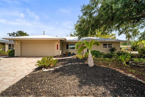 6512 Bowline Dr, SARASOTA, FL, 34231-7126 | Card Image