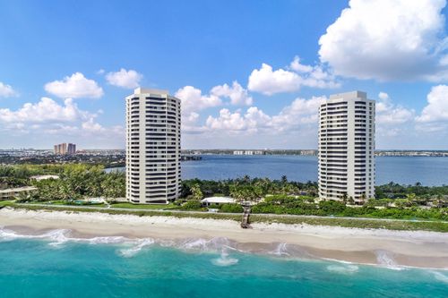 9d-5080 N Ocean Dr, Riviera Beach, FL, 33404-2640 | Card Image