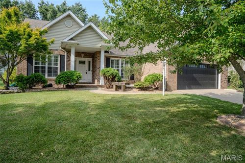 315 Redwood Dr, Edwardsville, IL, 62025-7745 | Card Image