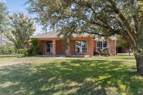 920 Mason Ln, Waxahachie, TX, 75167-7216 | Card Image