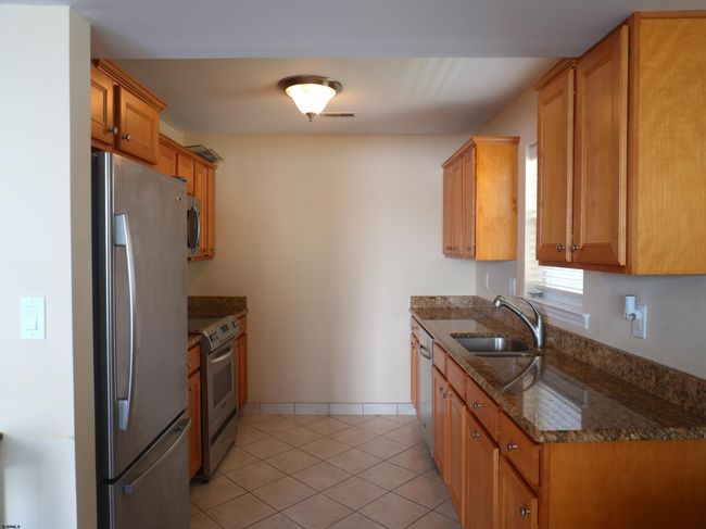 9211 Atlantic Ave, Condo with 2 bedrooms, 1 bathrooms and null parking in MARGATE CITY NJ | Image 5