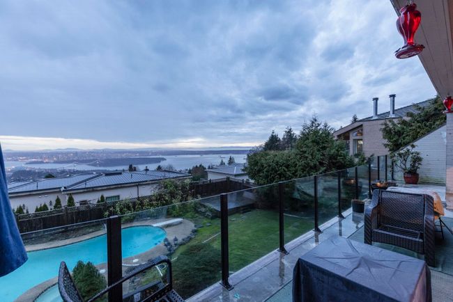 1591 Chartwell Drive, House other with 5 bedrooms, 4 bathrooms and 6 parking in West Vancouver BC | Image 7