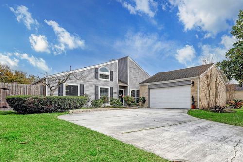 2235 Round Lake Dr, Houston, TX, 77077-6128 | Card Image