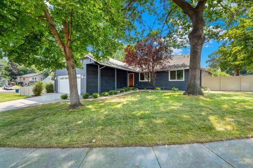 571 Mango Dr, Eagle, ID, 83616-5125 | Card Image