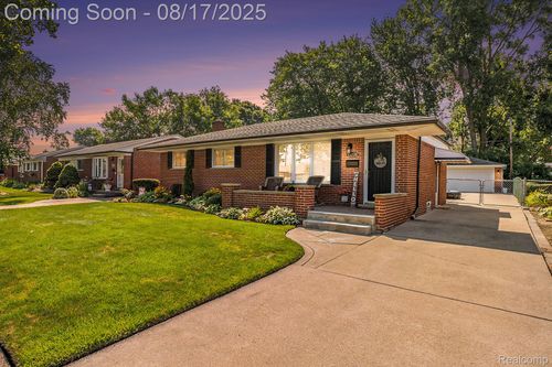 13278 Common Rd, Warren, MI, 48088-6802 | Card Image