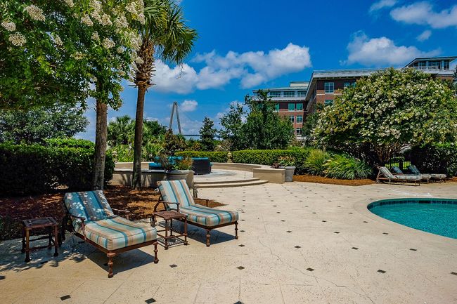 Renaissance pool | Image 34