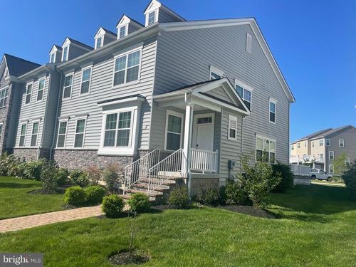 110 Grissom Dr, BEAR, DE, 19701-6849 | Card Image