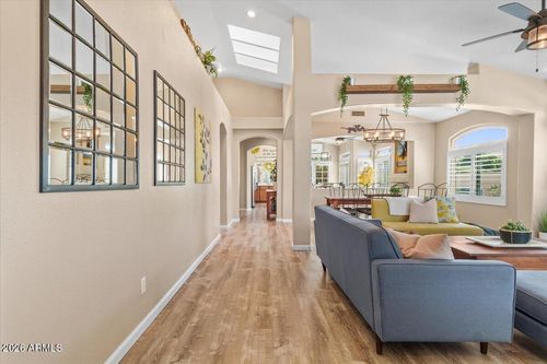 232 W Los Arboles Drive, Tempe, AZ, 85284 | Card Image