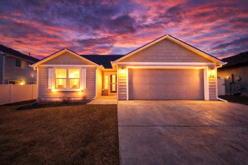 918 S Cougar St, Spokane, WA, 99224-1614 | Card Image
