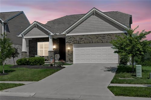 10047 Washington Glen Drive, Washington Twp, OH, 45458 | Card Image