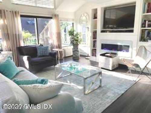 414-1465 E Putnam Ave, Old Greenwich, CT, 06870-1335 | Card Image